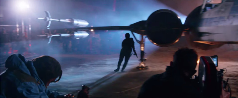 Illustration for article titled A Shot-by-Shot Breakdown of the New Star Wars: The Force Awakens Video
